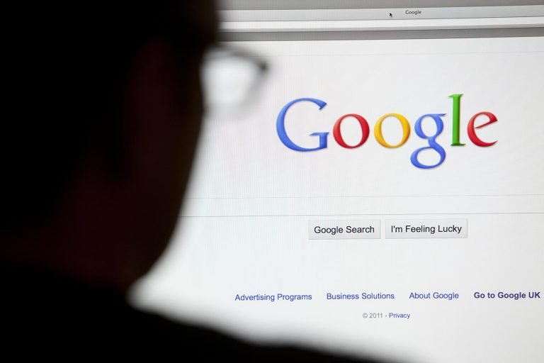 59% кликов приходится на первые три позиции в выдаче поисковых результатов Google